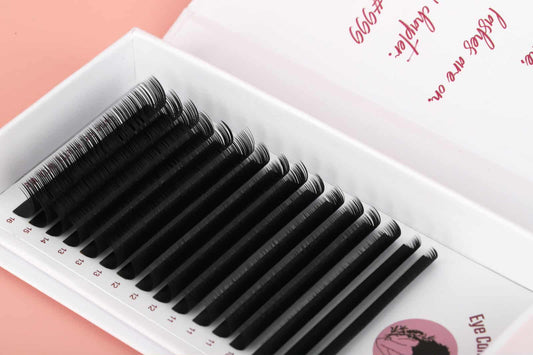 Cashmere kiss 777 Volume Lashes 0.03 CC Trays